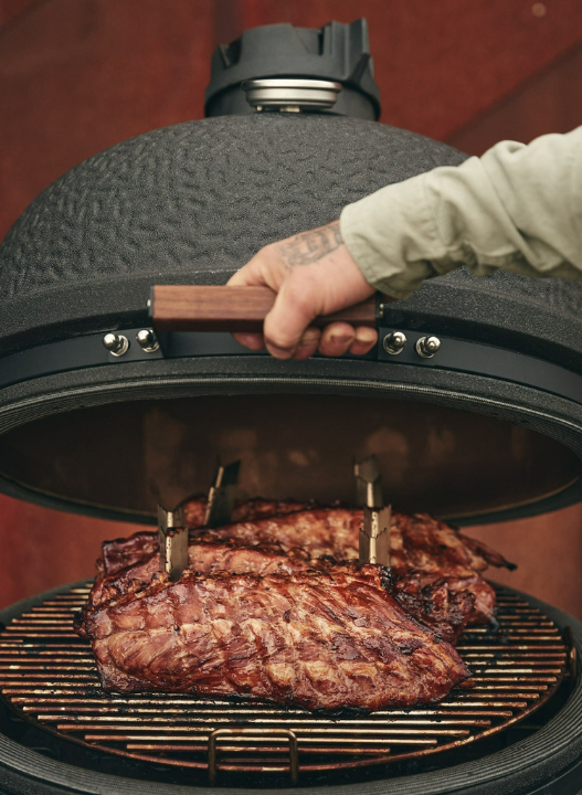 De lekkerste The Bastard kamado's vind je bij tuincentrum Ockenburgh in Den Haag!